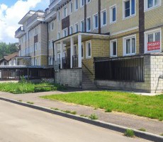 Продам 1 комнатную квартиру рядом с метро Аникеевка